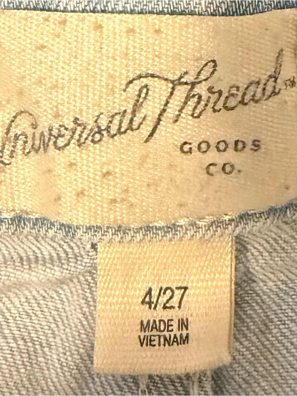 Universal Thread Light Blue Denim Shorts - Women's Size 4/27